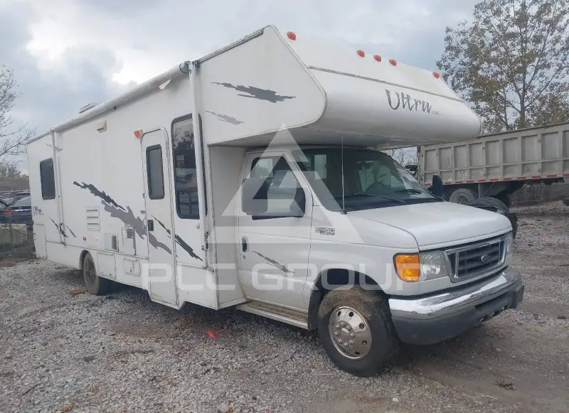 2005 Ford E-450 фото