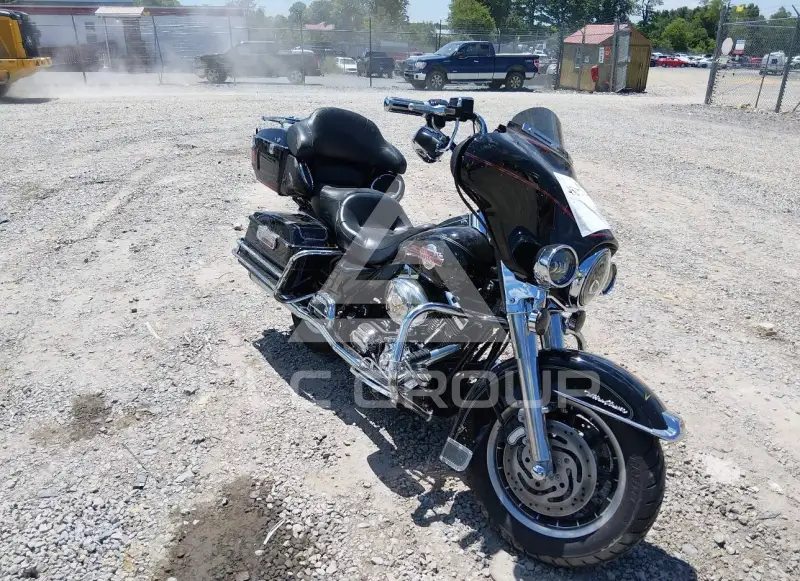 2006 Harley-Davidson FLHTCU фото