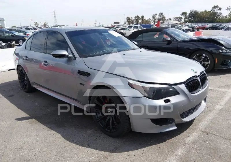 2006 BMW M5 photo