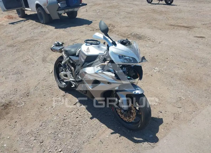 2006 Honda CBR1000 photo