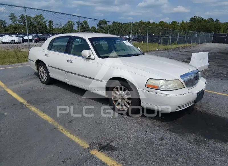 2006 Lincoln Town фото