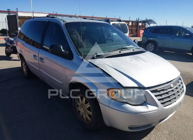 2006 Chrysler TOWN & COUNTRY photo