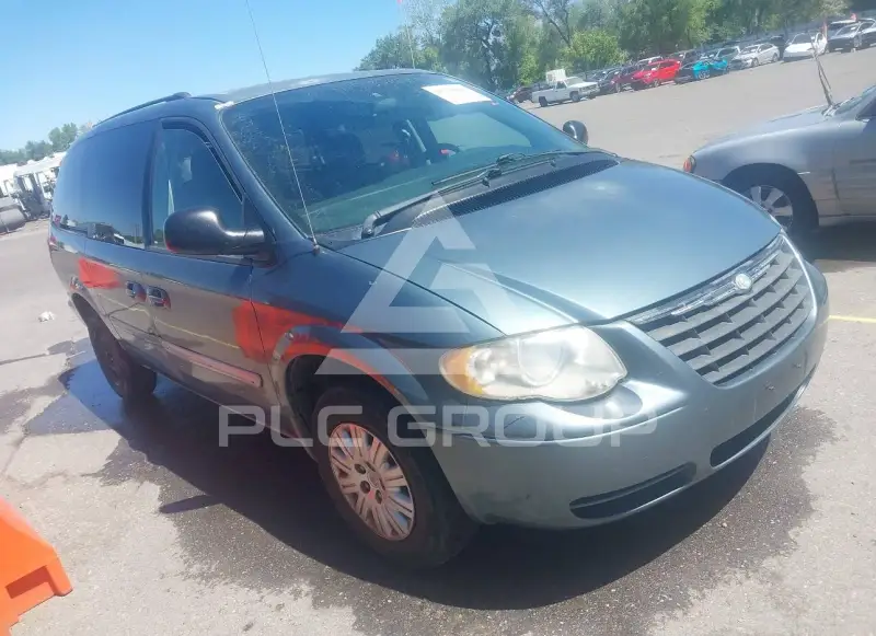 2006 Chrysler TOWN & COUNTRY photo