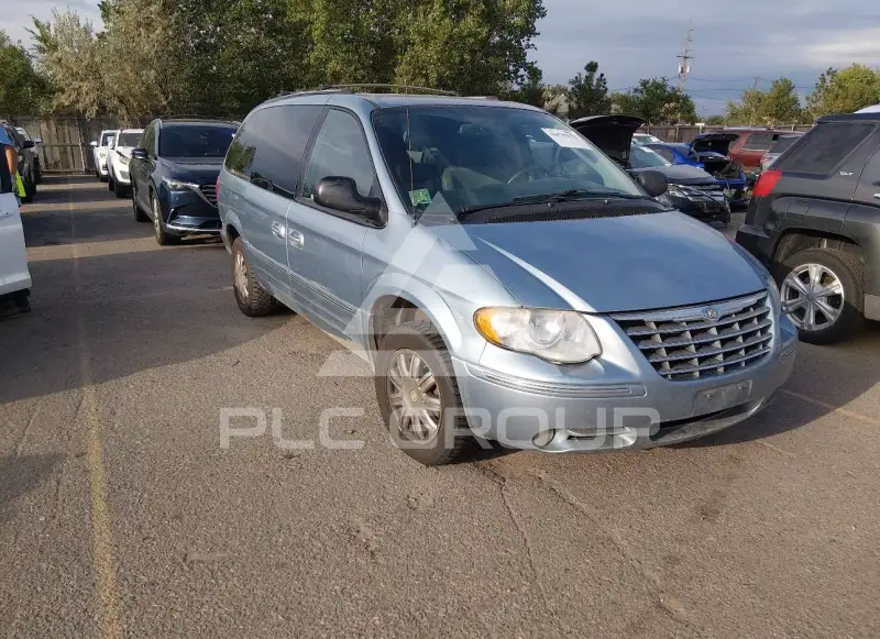 2006 Chrysler TOWN & COUNTRY photo