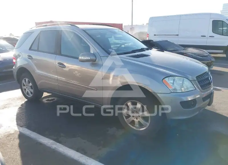 2006 Mercedes Benz ML 350 фото