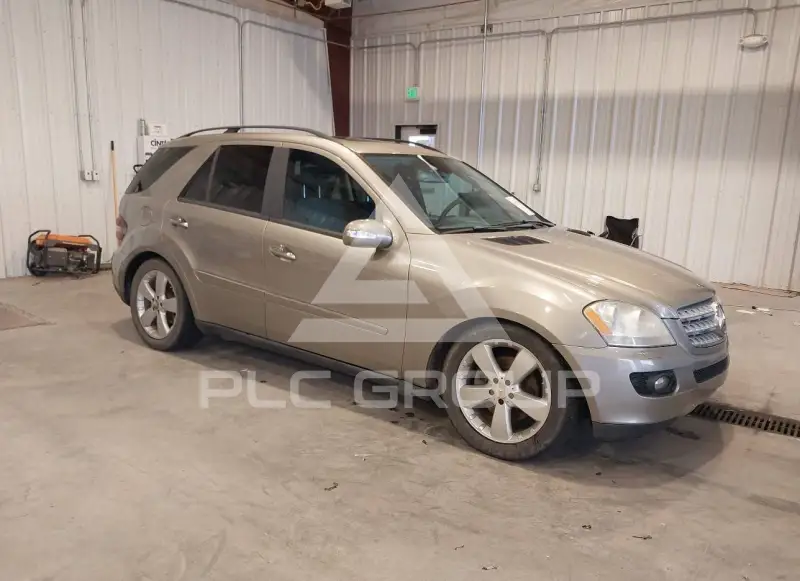 2006 Mercedes Benz ML 500 фото