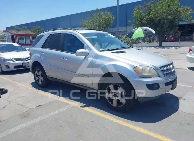 2006 Mercedes Benz ML 500 photo
