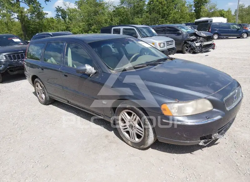 2006 Volvo V70 фото