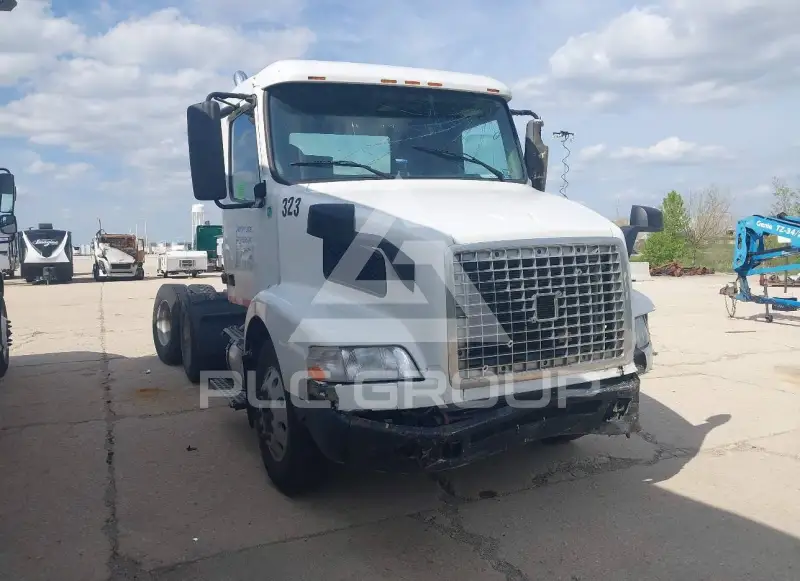 2006 Volvo VNL фото