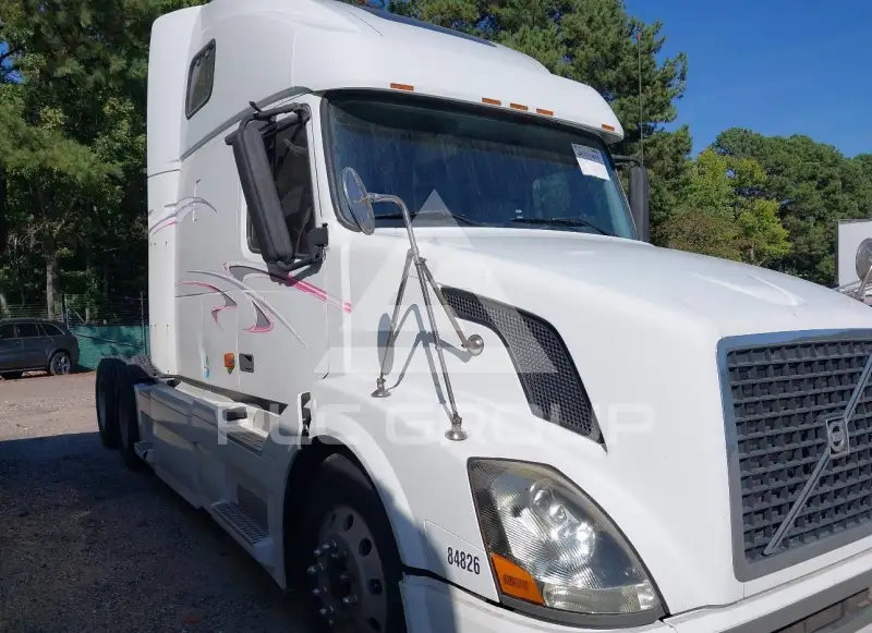 2006 Volvo VNL photo