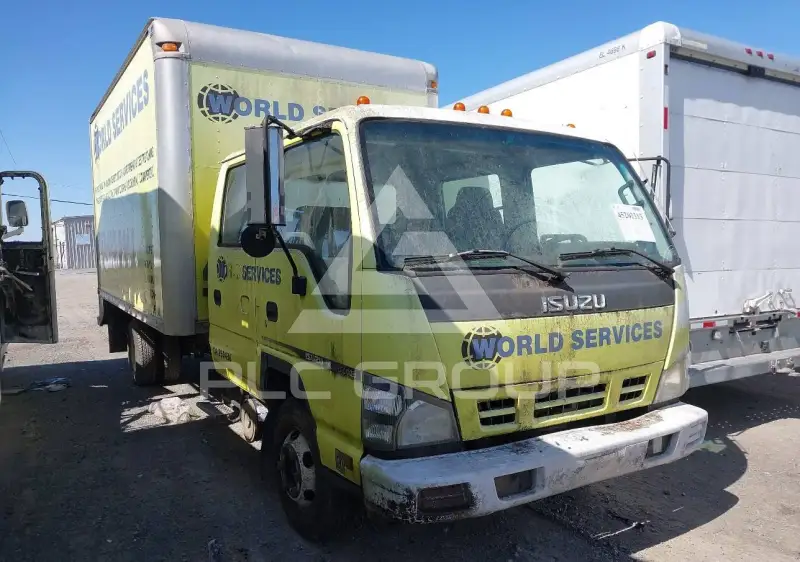 2006 Isuzu NPR photo