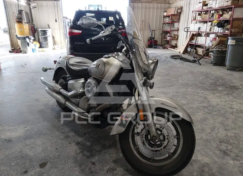 2006 Yamaha XVS1100 фото