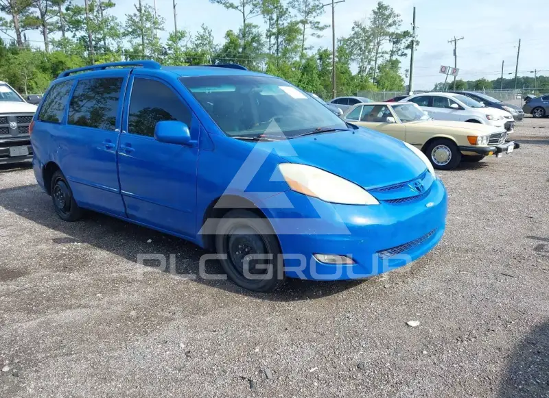2006 Toyota SIENNA photo