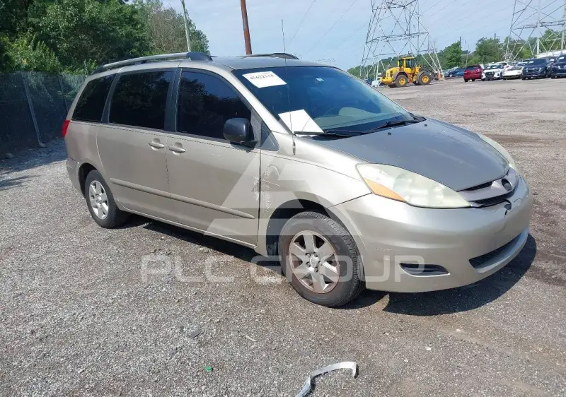2006 Toyota SIENNA photo