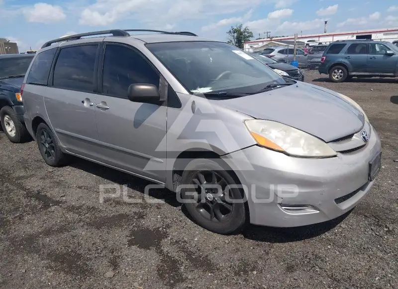 2006 Toyota SIENNA photo