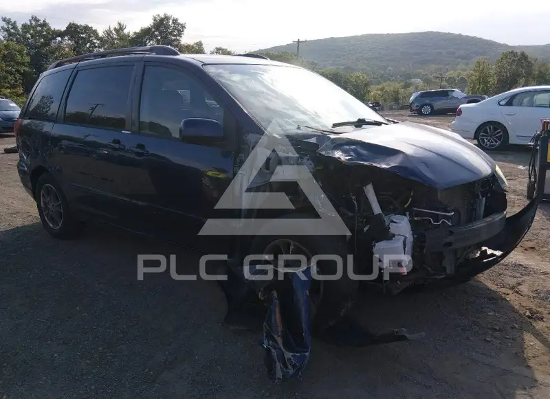 2006 Toyota SIENNA photo