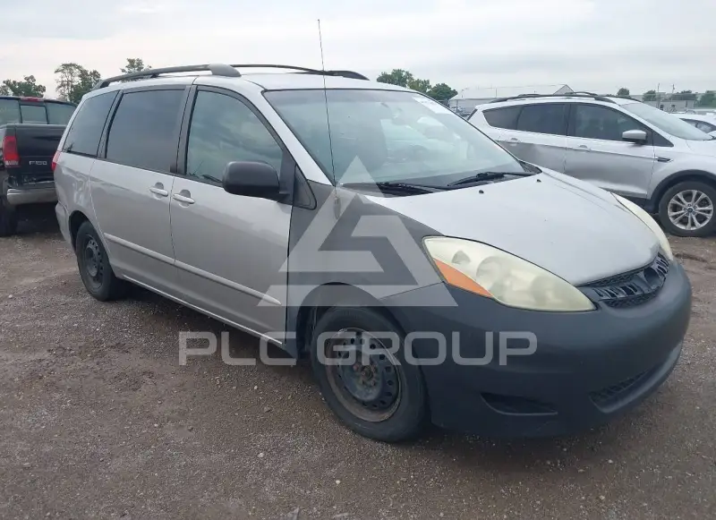 2006 Toyota SIENNA photo