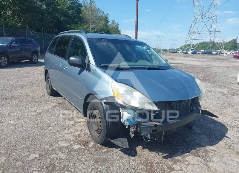 2006 Toyota SIENNA photo