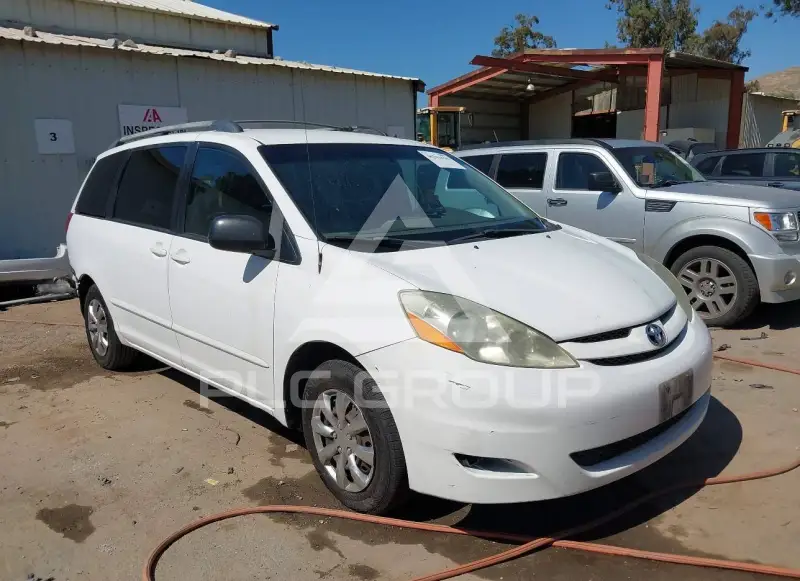 2006 Toyota SIENNA photo