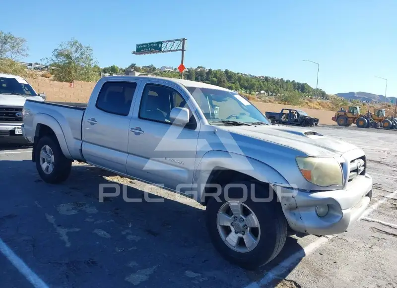2006 Toyota TACOMA photo