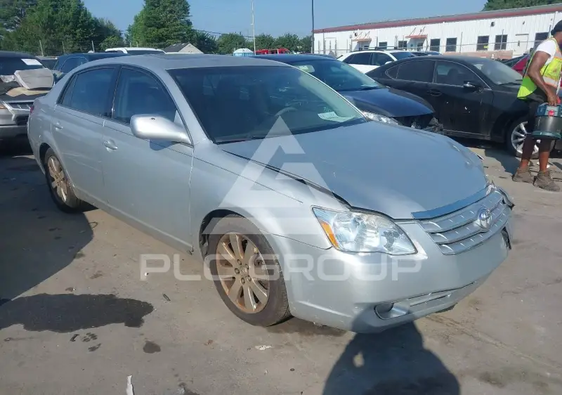 2006 Toyota AVALON фото