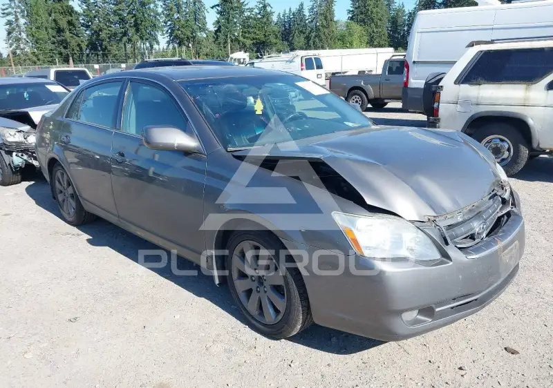 2006 Toyota AVALON фото