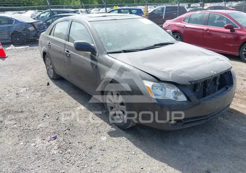 2006 Toyota AVALON фото
