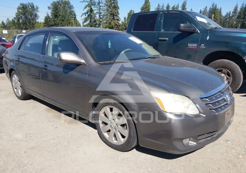 2006 Toyota AVALON фото