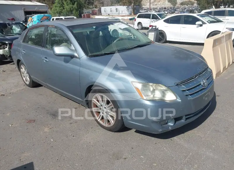 2006 Toyota AVALON photo