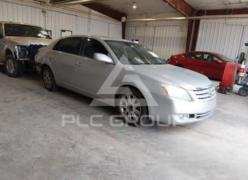 2006 Toyota AVALON фото