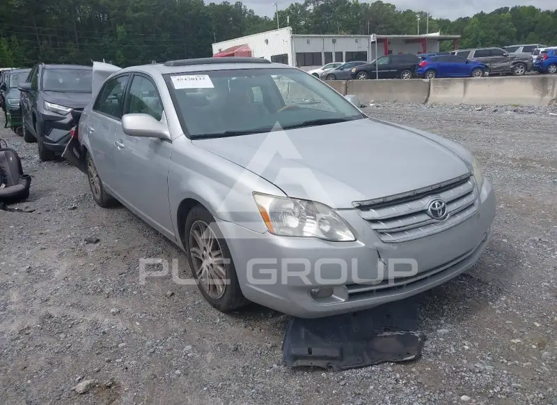 2006 Toyota AVALON фото