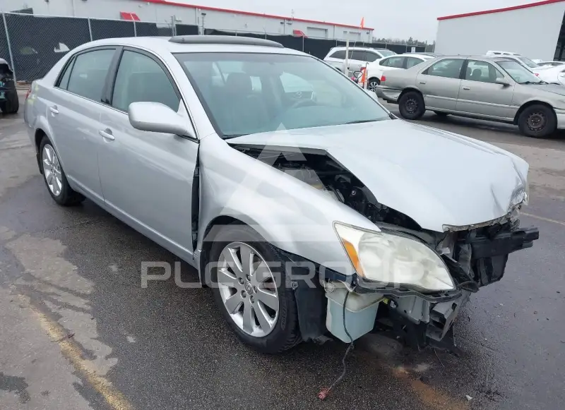 2006 Toyota AVALON фото
