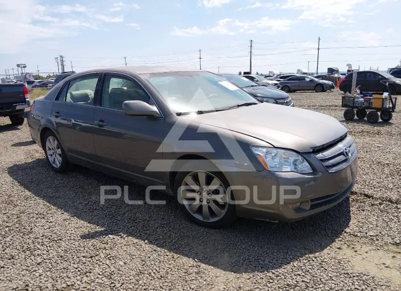 2006 Toyota AVALON фото