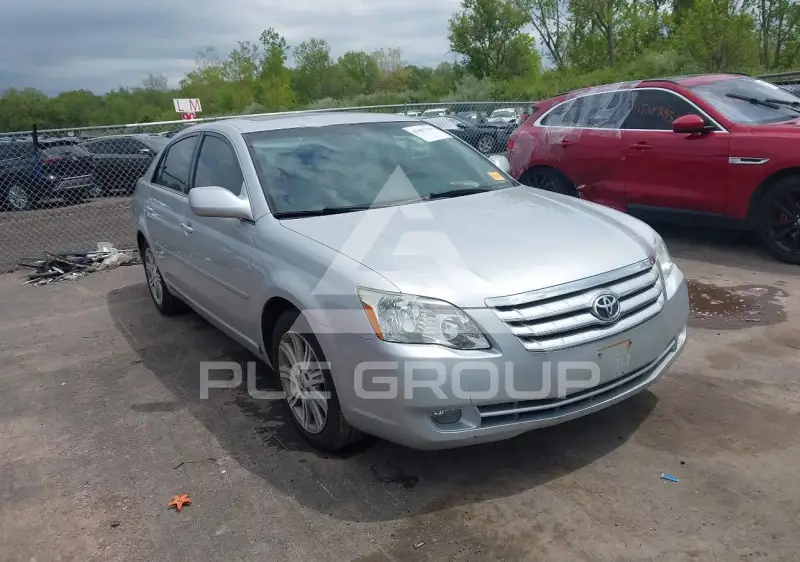 2006 Toyota AVALON photo
