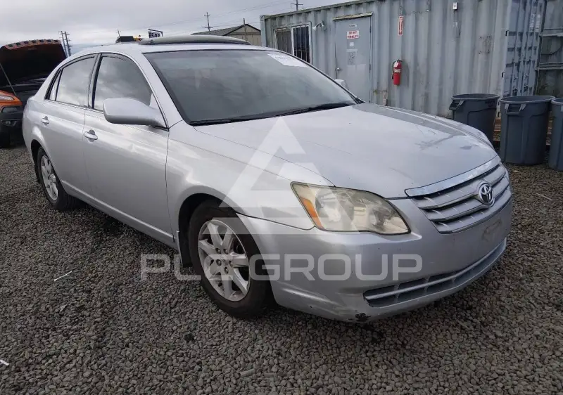 2006 Toyota AVALON фото