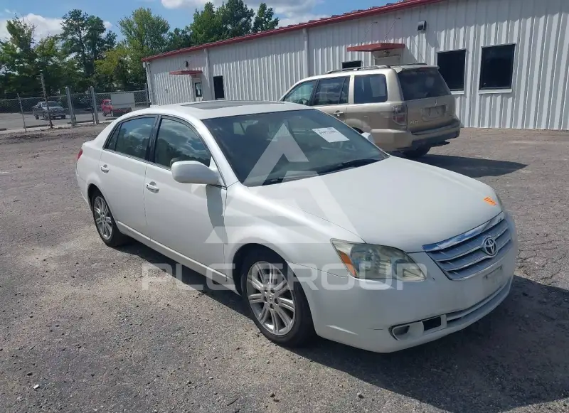 2006 Toyota AVALON фото