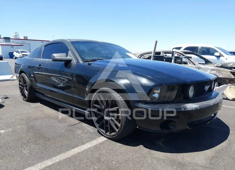 2006 Ford MUSTANG photo