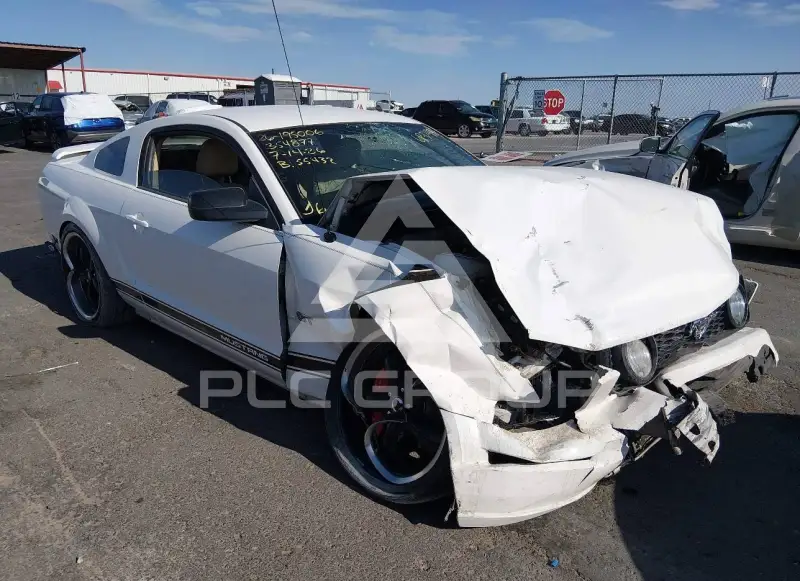 2006 Ford MUSTANG фото