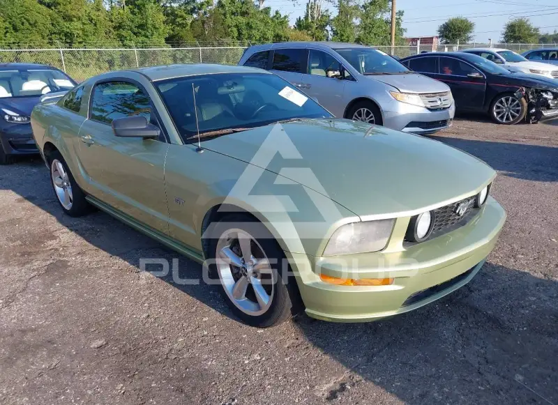 2006 Ford MUSTANG фото