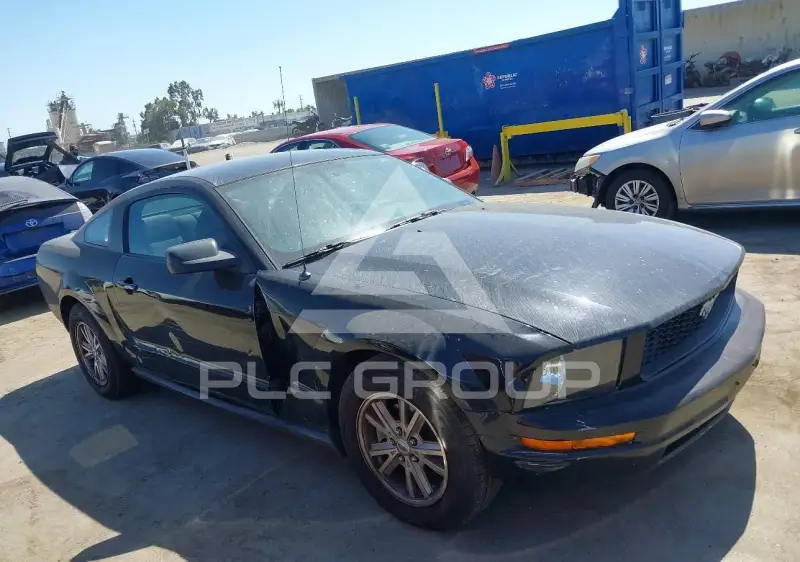 2006 Ford MUSTANG photo