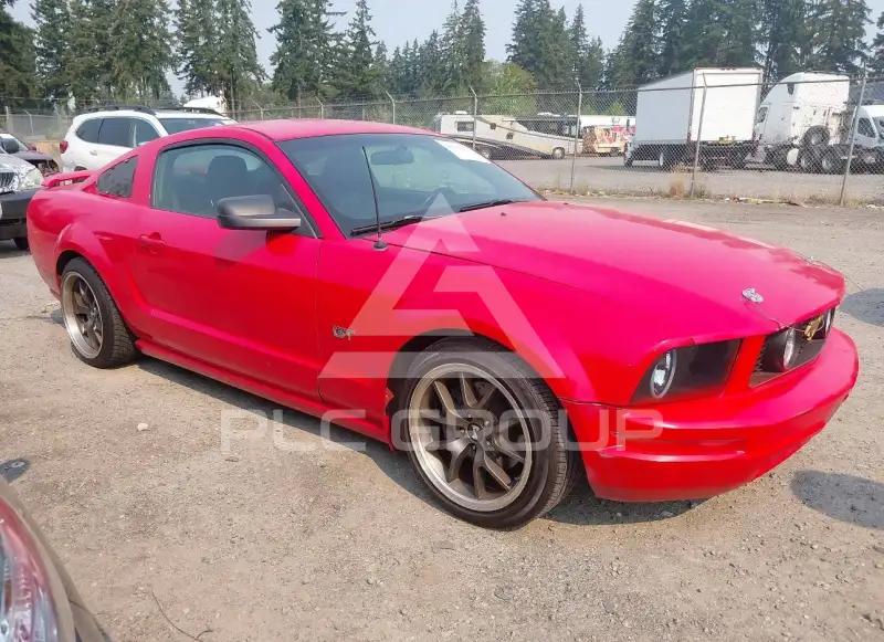 2006 Ford MUSTANG фото