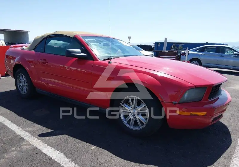 2006 Ford MUSTANG фото
