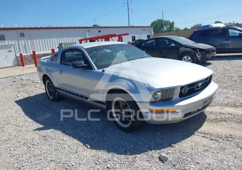 2006 Ford MUSTANG фото