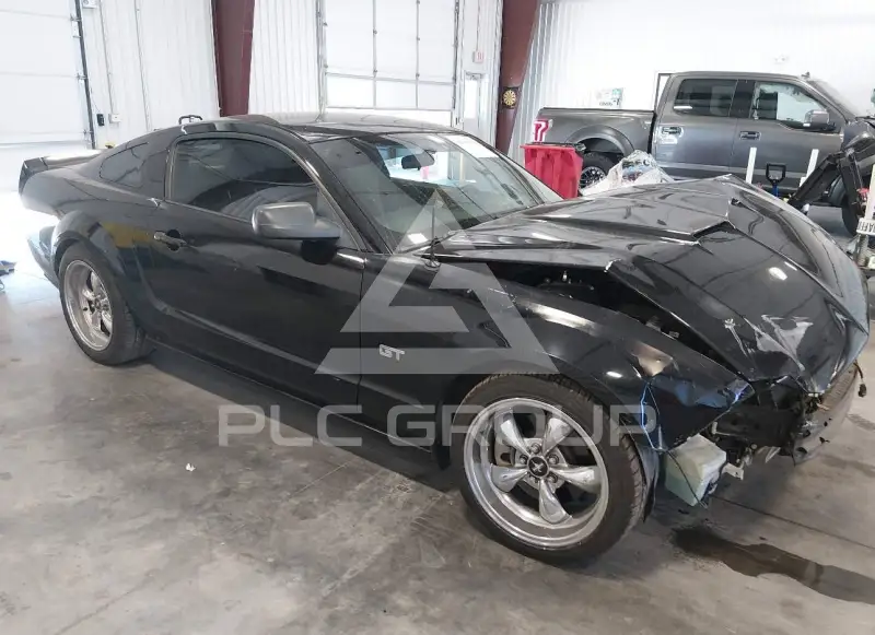 2006 Ford MUSTANG фото