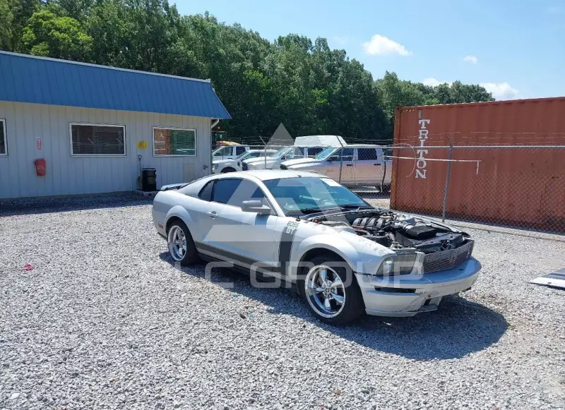 2006 Ford MUSTANG photo