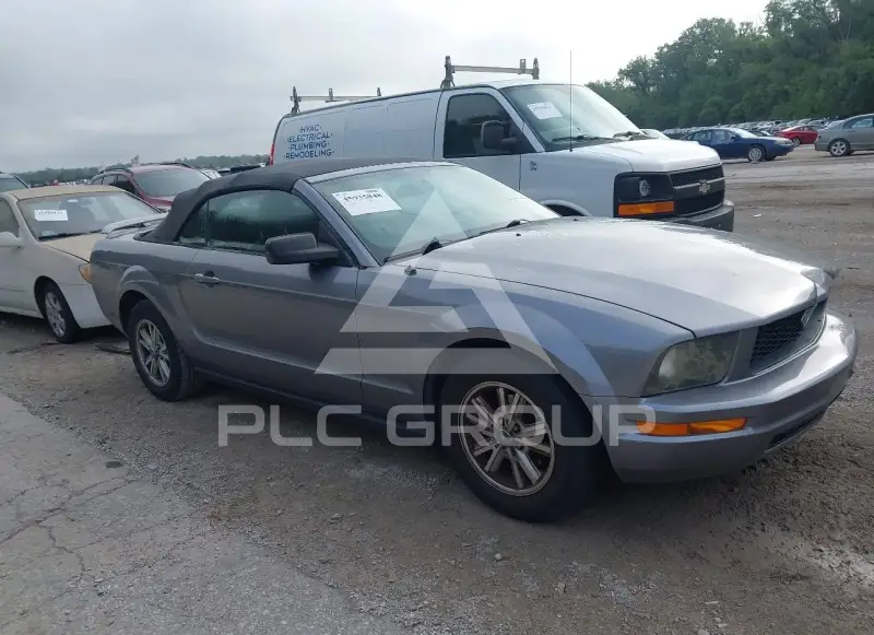 2006 Ford MUSTANG photo