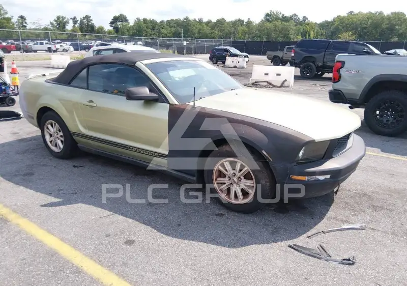2006 Ford MUSTANG photo
