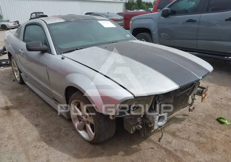 2006 Ford MUSTANG фото