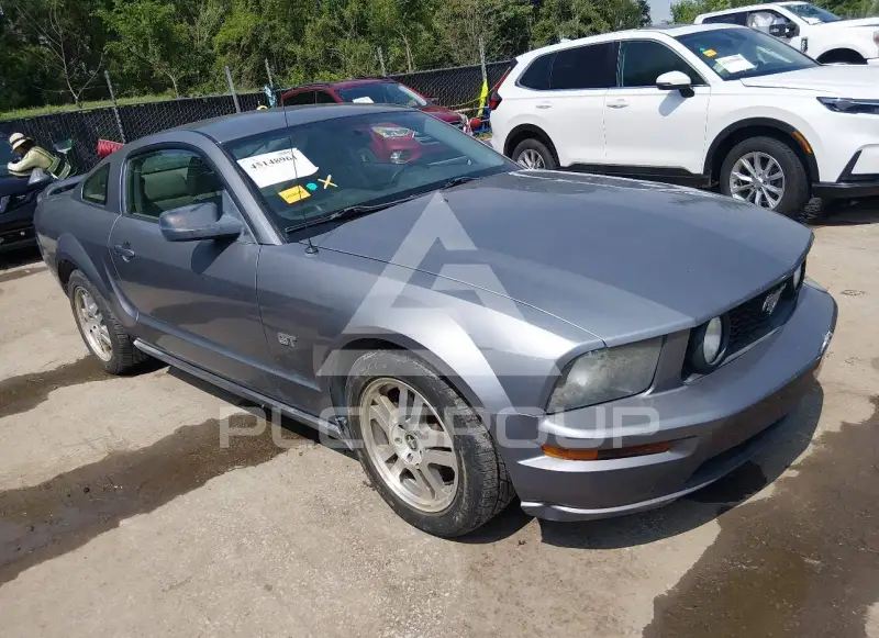 2006 Ford MUSTANG фото
