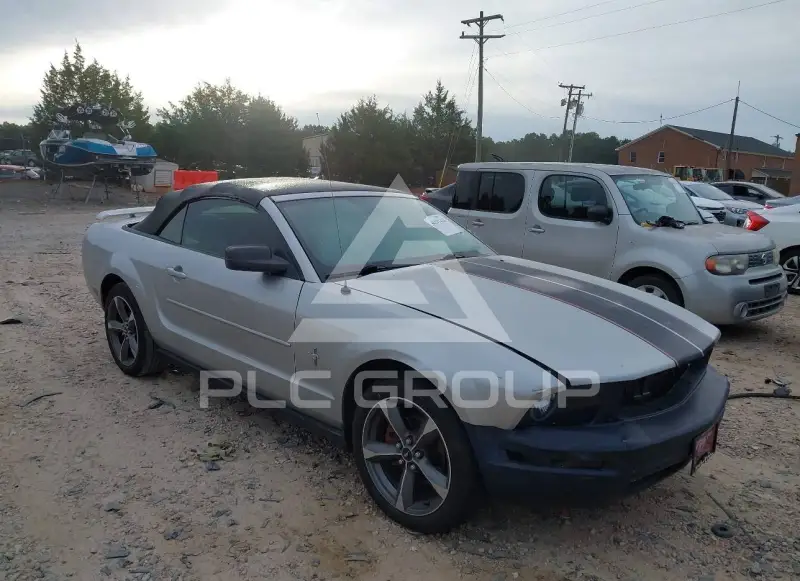 2006 Ford MUSTANG фото